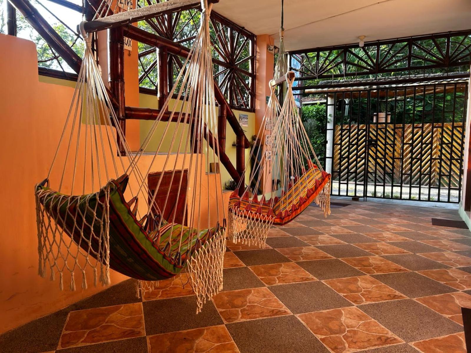 Hostal Casa Taisha Montañita Kültér fotó
