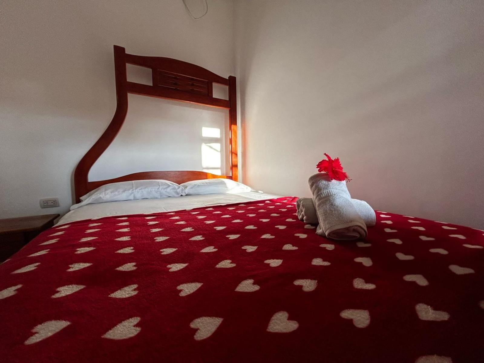 Hostal Casa Taisha Montañita Kültér fotó
