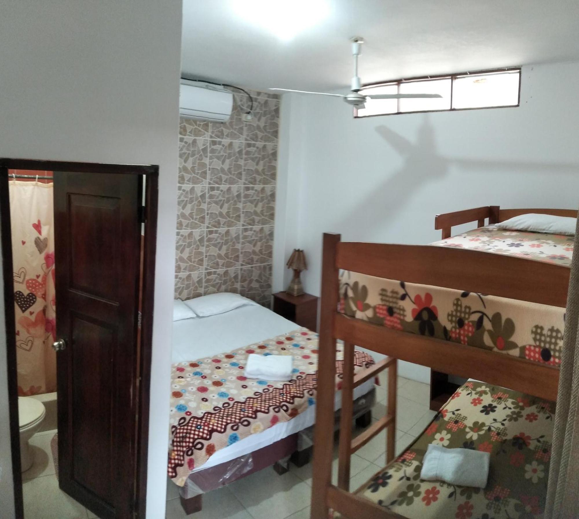 Hostal Casa Taisha Montañita Kültér fotó