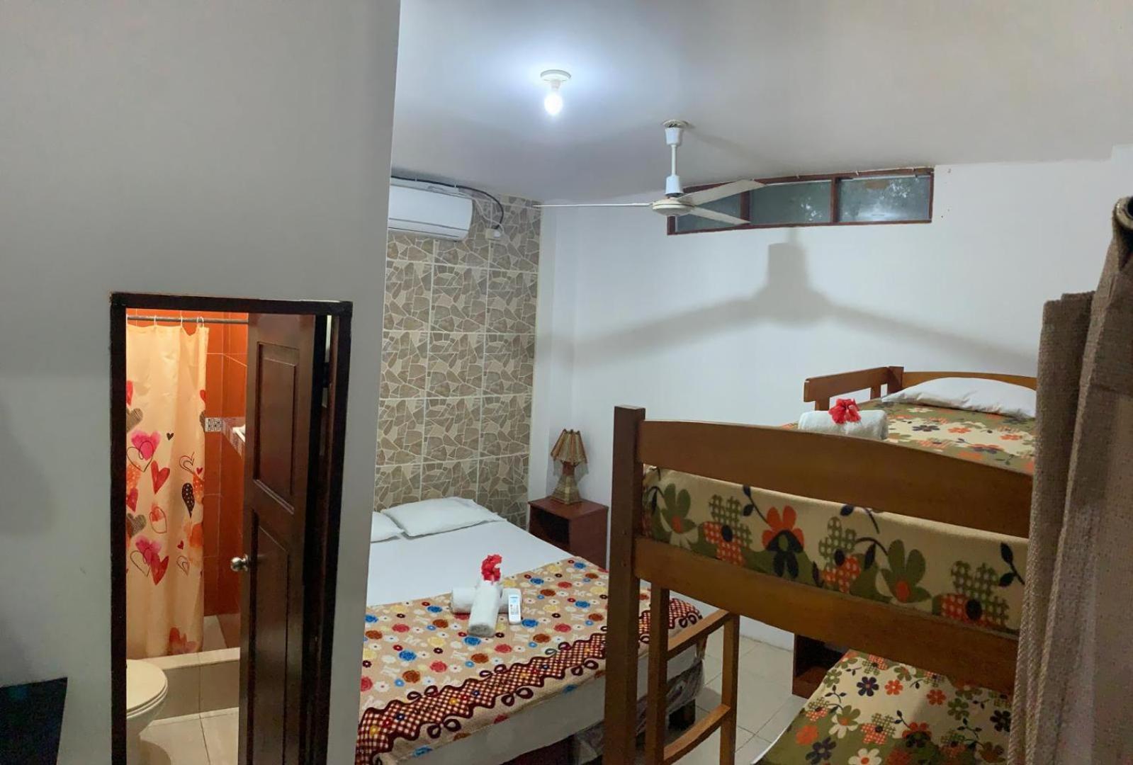 Hostal Casa Taisha Montañita Kültér fotó