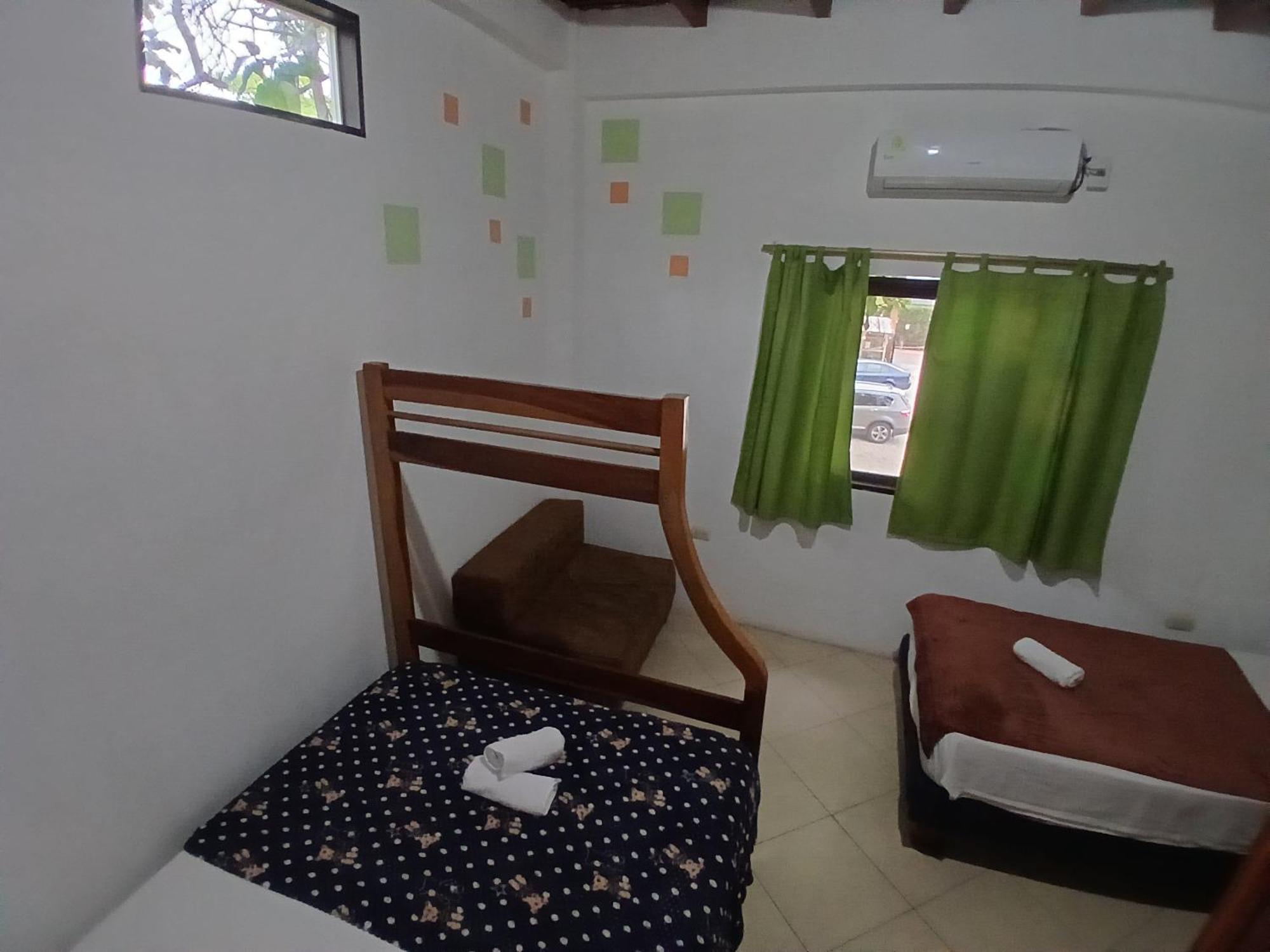 Hostal Casa Taisha Montañita Kültér fotó